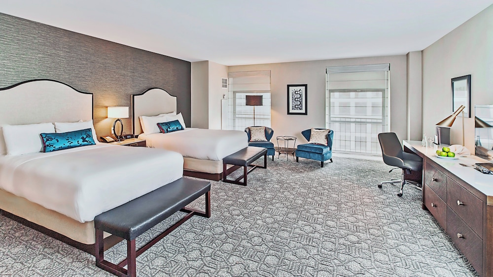 InterContinental Chicago Magnificent Mile by IHG — Hotel rooms in Chicago, Illinois