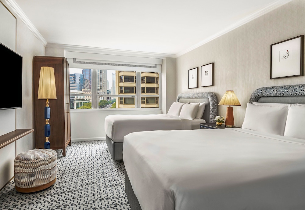 InterContinental Chicago Magnificent Mile by IHG — Hotel rooms in Chicago, Illinois
