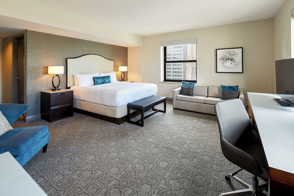 InterContinental Chicago Magnificent Mile by IHG — Hotel rooms in Chicago, Illinois