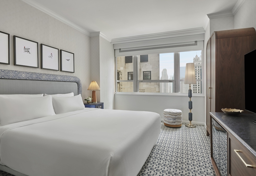 InterContinental Chicago Magnificent Mile by IHG — Hotel rooms in Chicago, Illinois