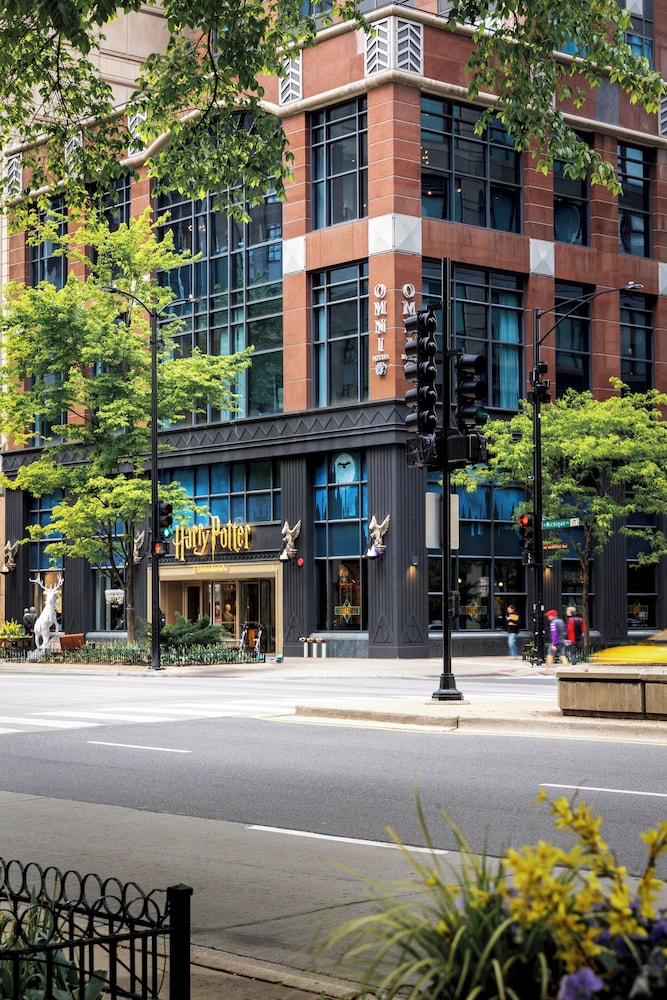 Omni Chicago Hotel — Hotel building in Chicago, Illinois