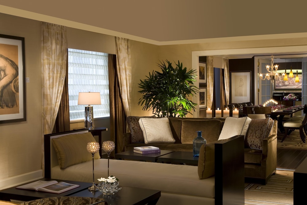 Palmer House a Hilton Hotel — Hotel rooms in Chicago, Illinois