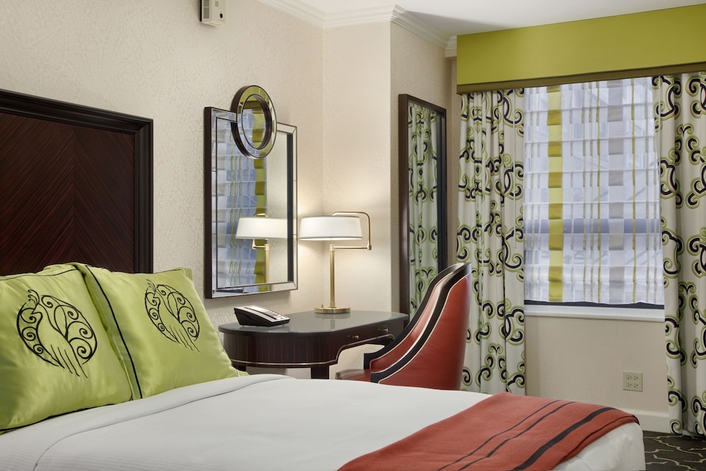 Palmer House a Hilton Hotel — Hotel rooms in Chicago, Illinois