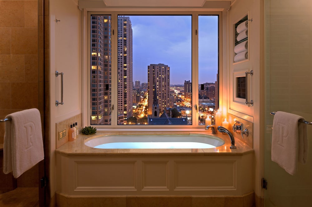 The Peninsula Chicago — Hotel rooms in Chicago, Illinois