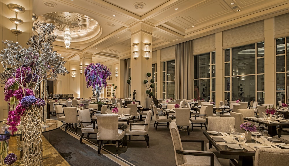 The Peninsula Chicago — Restaurant & bars in Chicago, Illinois