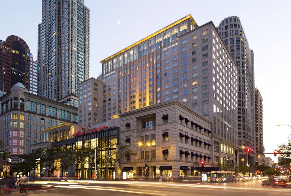 The Peninsula Chicago — Hotel building in Chicago, Illinois