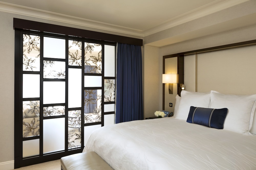 The Peninsula Chicago — Hotel rooms in Chicago, Illinois