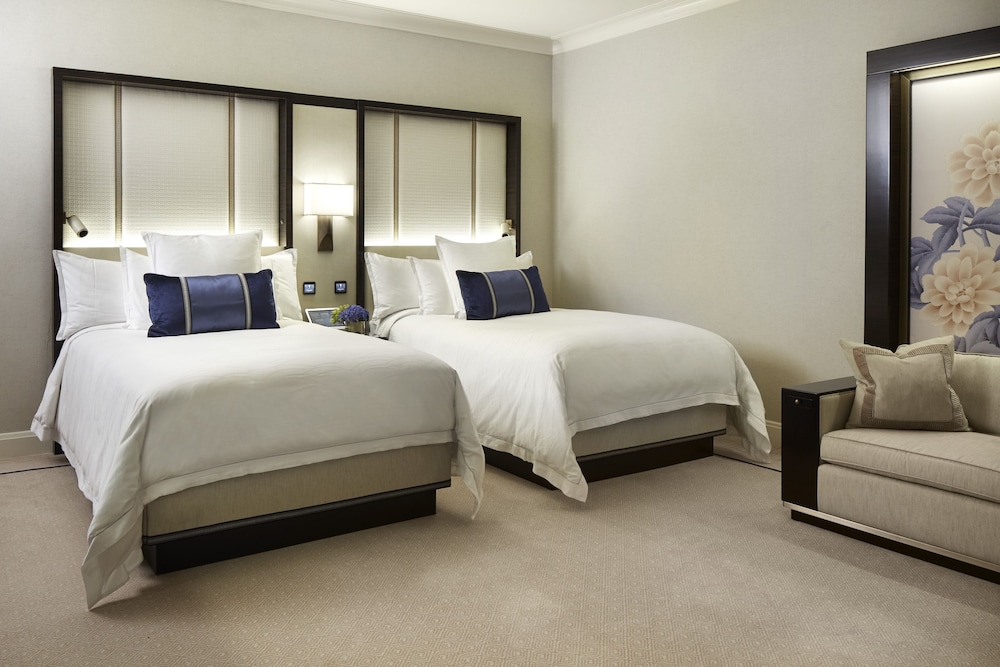 The Peninsula Chicago — Hotel rooms in Chicago, Illinois