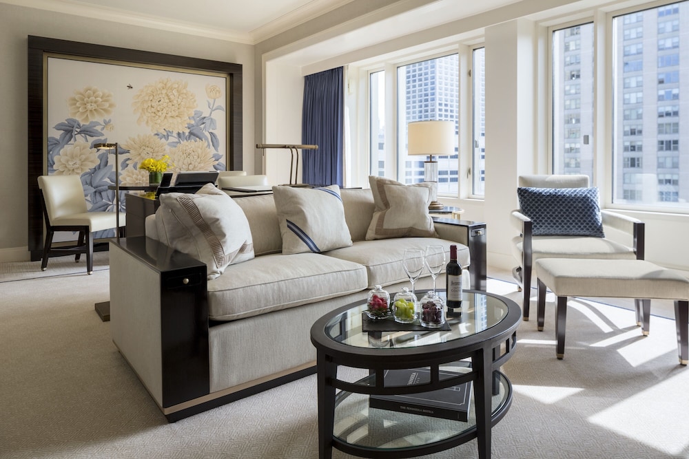 The Peninsula Chicago — Hotel rooms in Chicago, Illinois