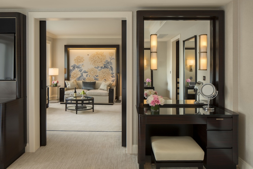 The Peninsula Chicago — Hotel rooms in Chicago, Illinois