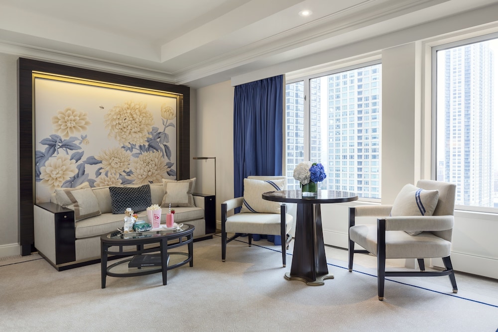 The Peninsula Chicago — Hotel rooms in Chicago, Illinois