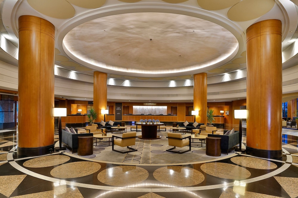 Sheraton Grand Chicago Riverwalk — Hotel building in Chicago, Illinois