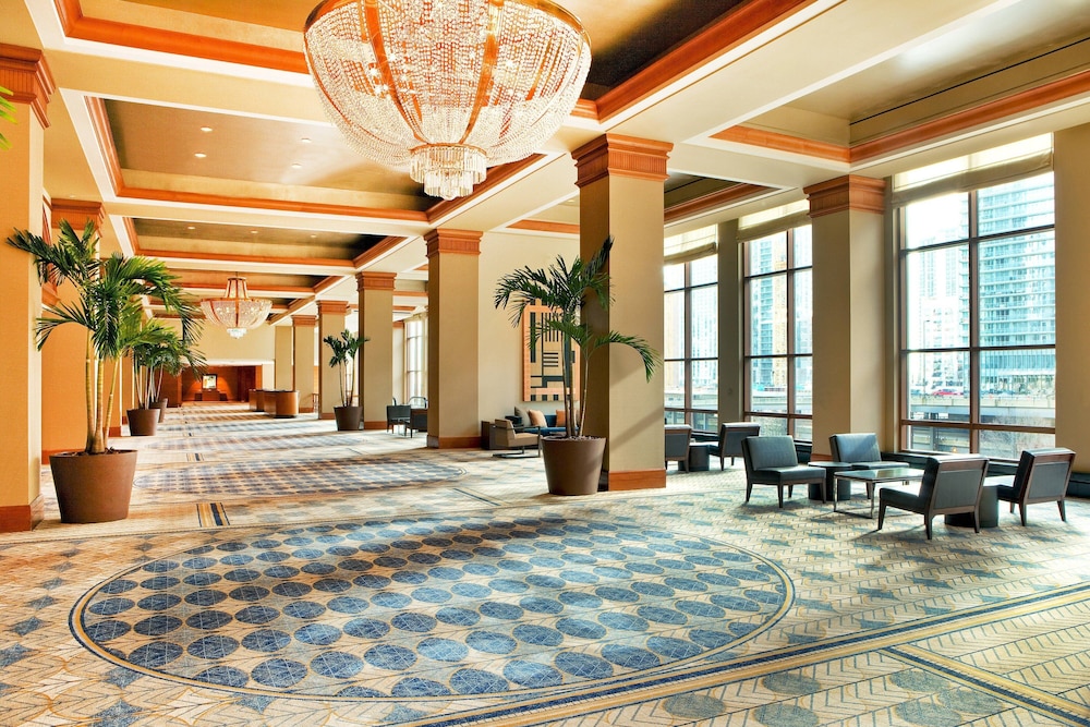 Sheraton Grand Chicago Riverwalk — Hotel building in Chicago, Illinois