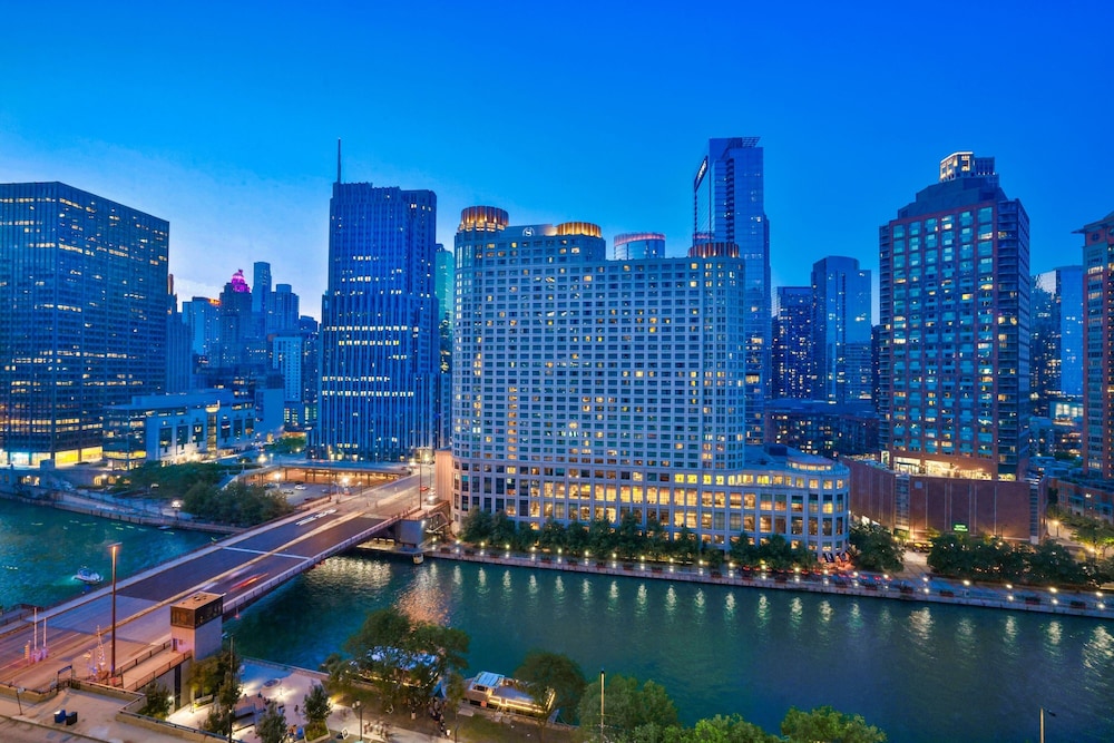 Sheraton Grand Chicago Riverwalk — Attractions in the area in Chicago, Illinois