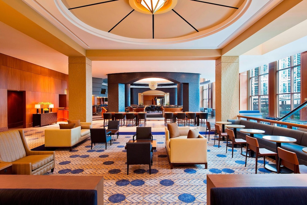 Sheraton Grand Chicago Riverwalk — Hotel building in Chicago, Illinois