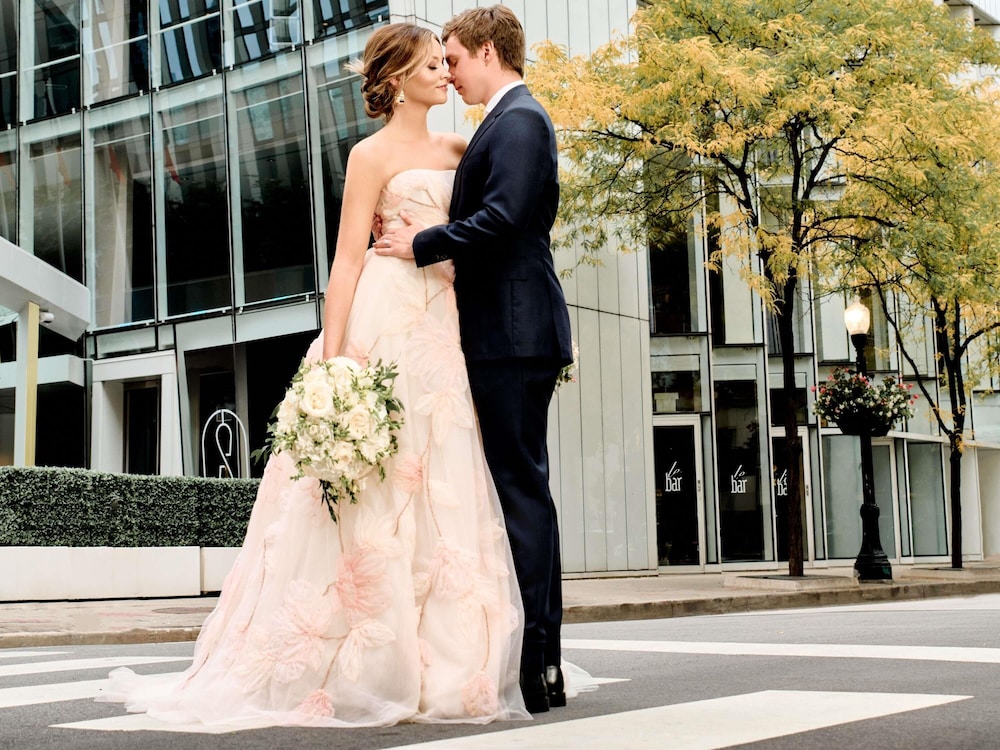 Sofitel Chicago Magnificent Mile — Hotel building in Chicago, Illinois