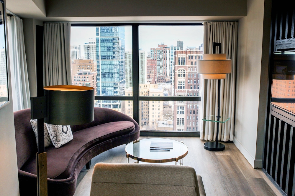 Thompson Chicago, by Hyatt — Hotel rooms in Chicago, Illinois