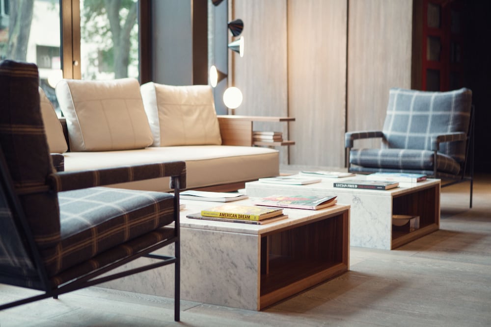 Thompson Chicago, by Hyatt — Hotel rooms in Chicago, Illinois