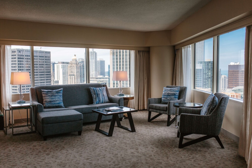 Swissotel - Chicago — Hotel rooms in Chicago, Illinois