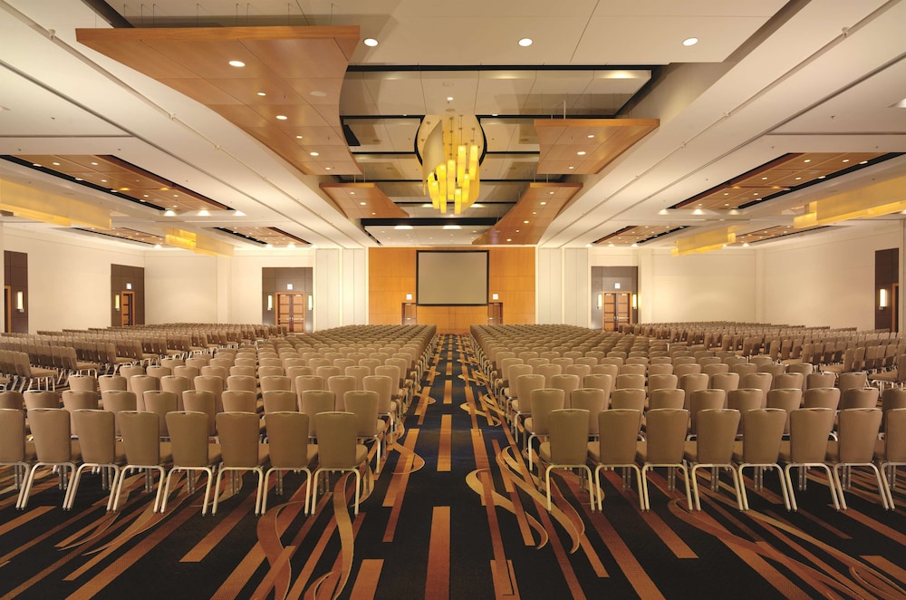 Swissotel - Chicago — Hotel building in Chicago, Illinois