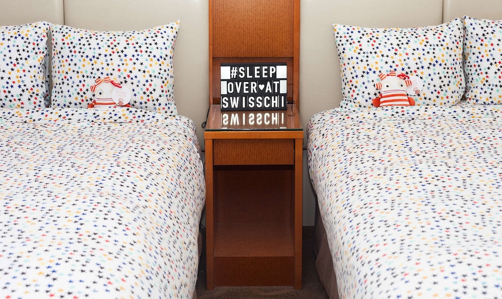 Swissotel - Chicago — Hotel rooms in Chicago, Illinois