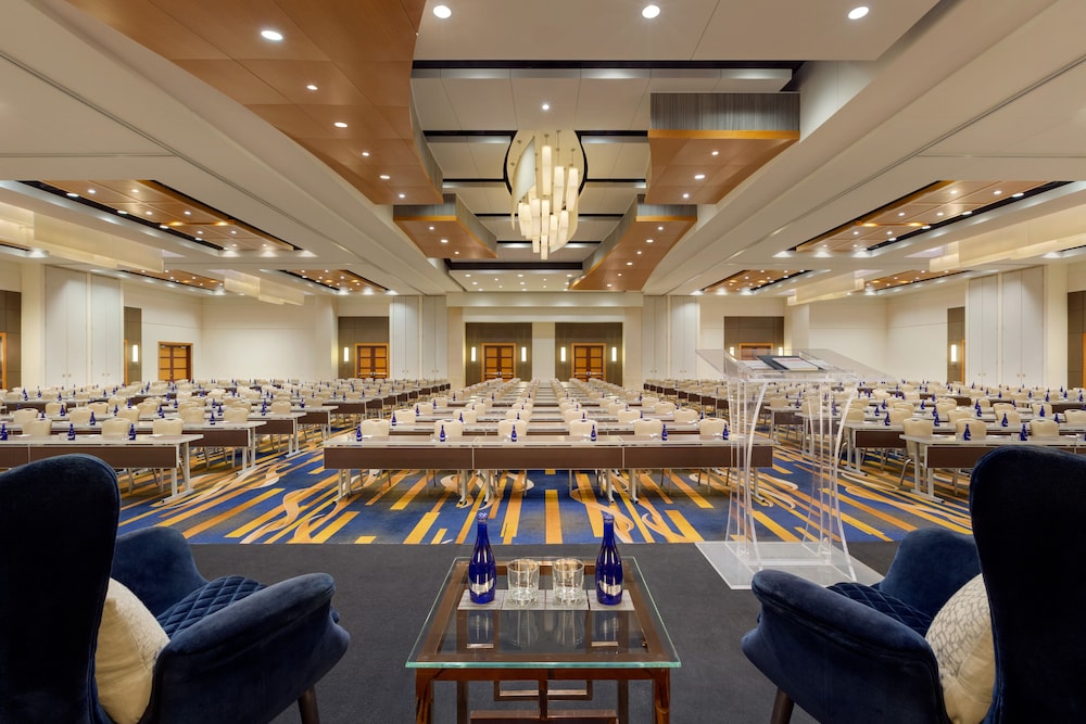 Swissotel - Chicago — Hotel building in Chicago, Illinois