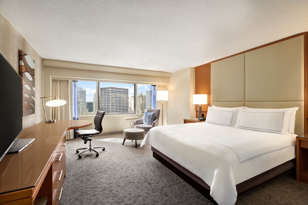 Swissotel - Chicago — Hotel rooms in Chicago, Illinois