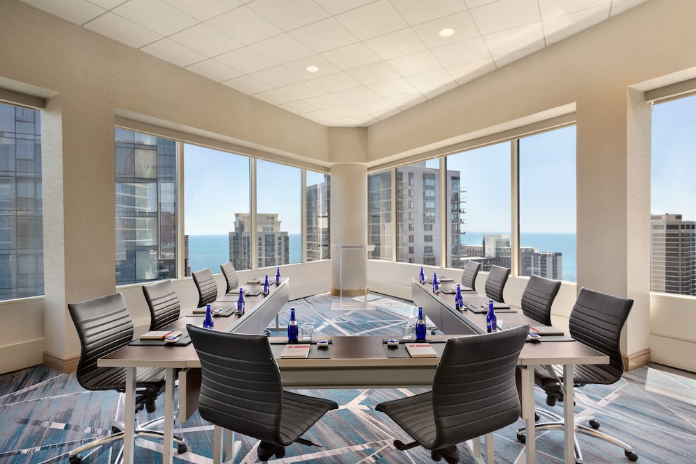 Swissotel - Chicago — Hotel building in Chicago, Illinois