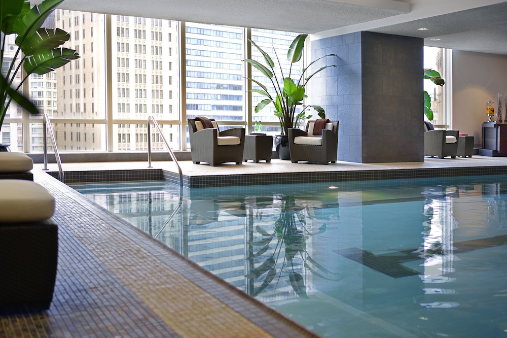 Trump International Hotel & Tower Chicago — Swimming pool in Chicago, Illinois