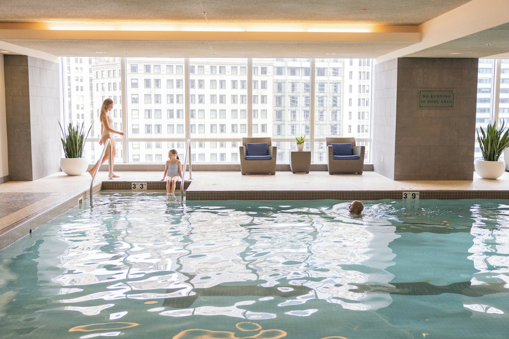 Trump International Hotel & Tower Chicago — Swimming pool in Chicago, Illinois