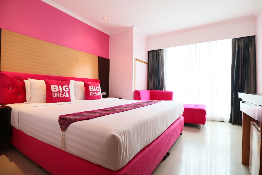 Citin Pratunam Bangkok Hotel by Compass Hospitality — Hotel rooms in Bangkok, Bangkok
