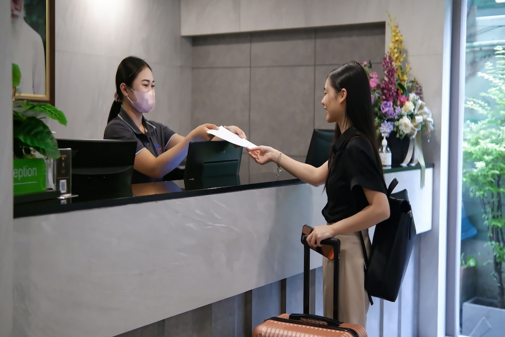 Citin Pratunam Bangkok Hotel by Compass Hospitality — Hotel building in Bangkok, Bangkok