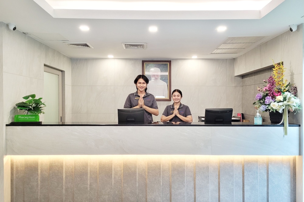 Citin Pratunam Bangkok Hotel by Compass Hospitality — Hotel building in Bangkok, Bangkok