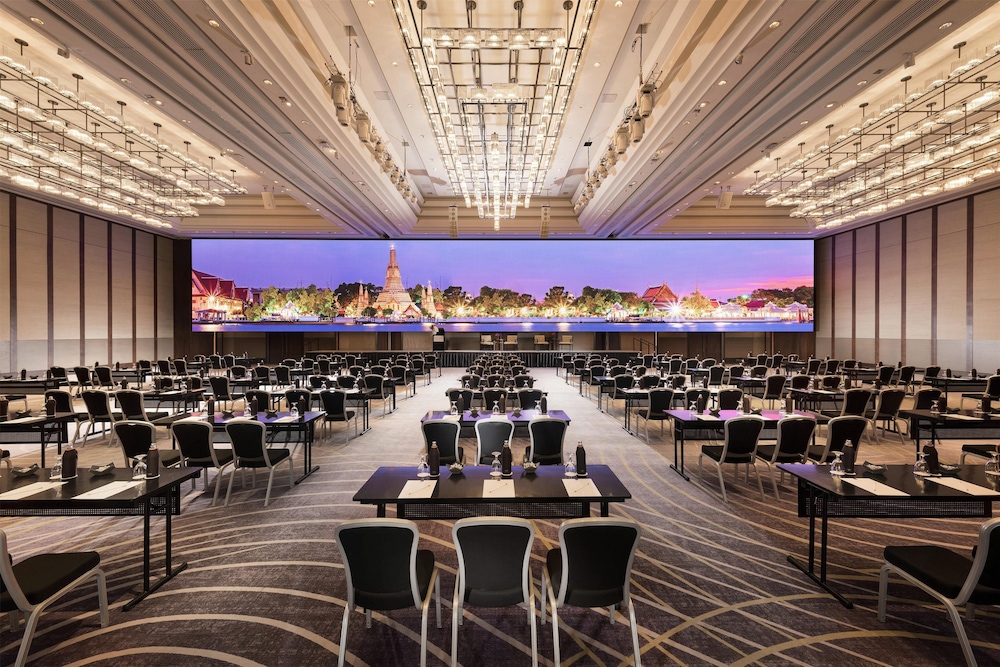 Conrad Bangkok — Hotel building in Bangkok, Bangkok