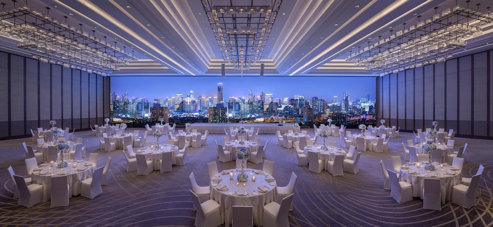 Conrad Bangkok — Restaurant & bars in Bangkok, Bangkok