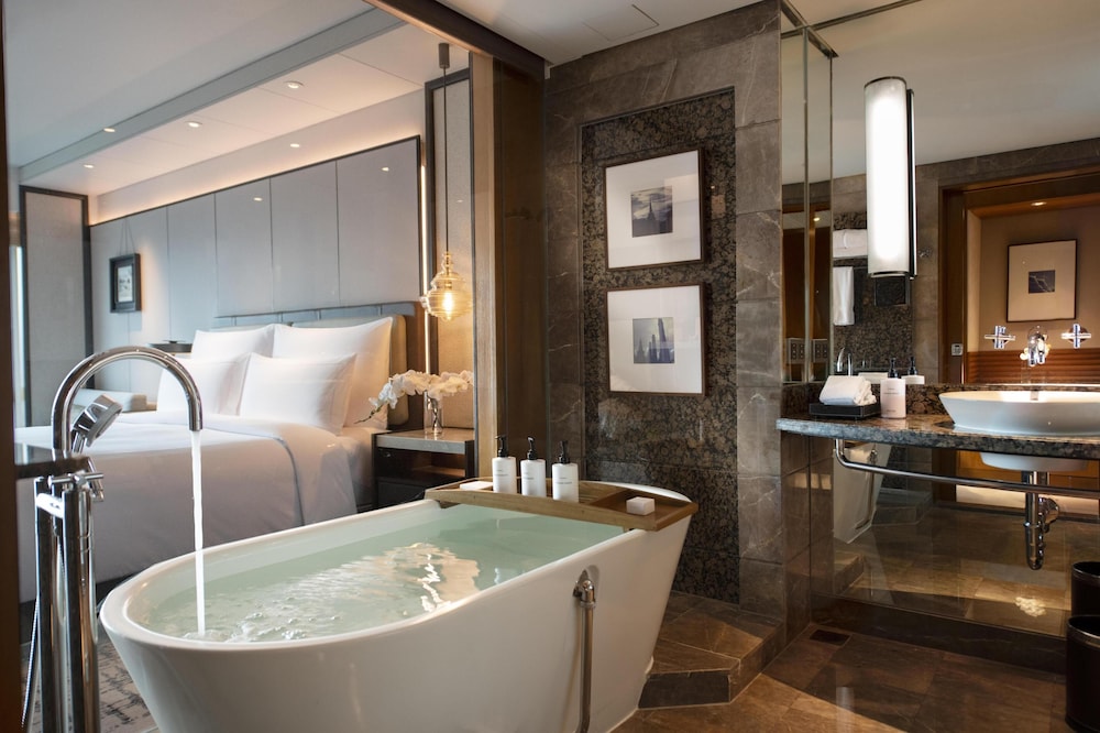 Conrad Bangkok — Hotel rooms in Bangkok, Bangkok