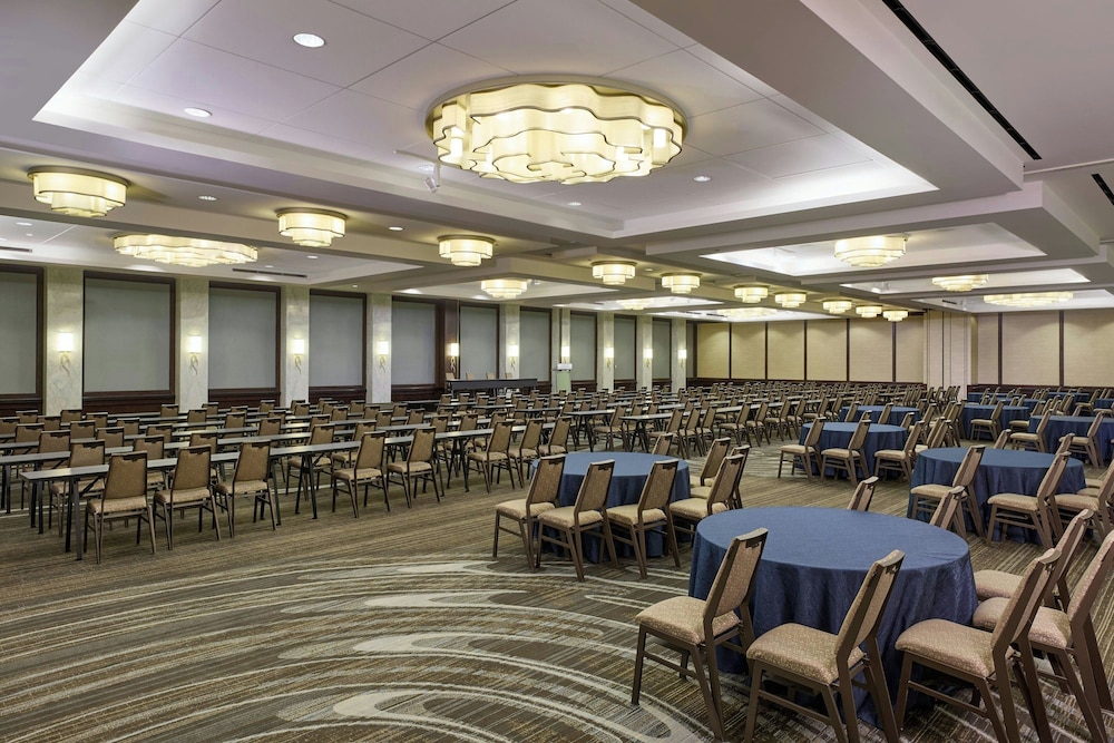 The Westin Michigan Avenue Chicago — Hotel building in Chicago, Illinois