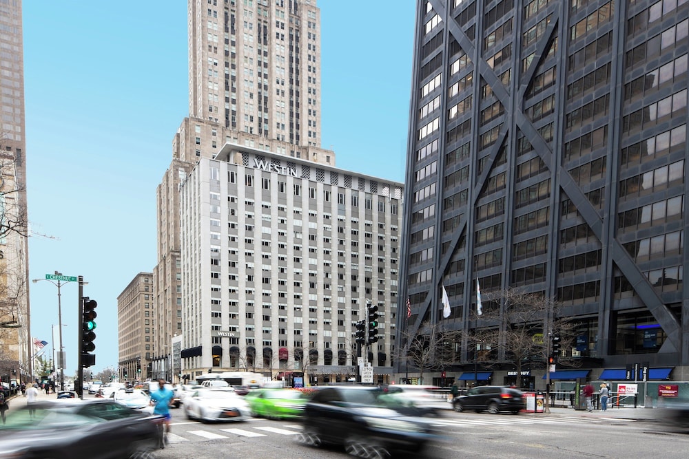 The Westin Michigan Avenue Chicago — Hotel building in Chicago, Illinois