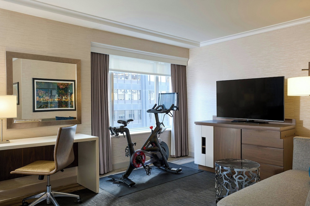 The Westin Michigan Avenue Chicago — Hotel rooms in Chicago, Illinois