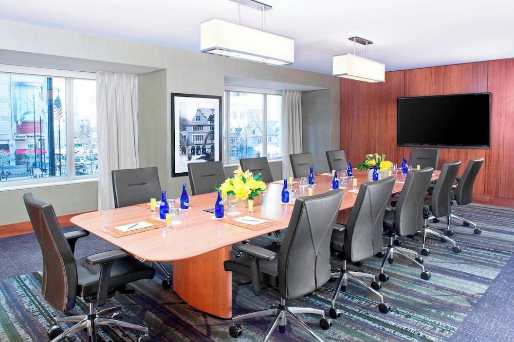 The Westin Michigan Avenue Chicago — Restaurant & bars in Chicago, Illinois