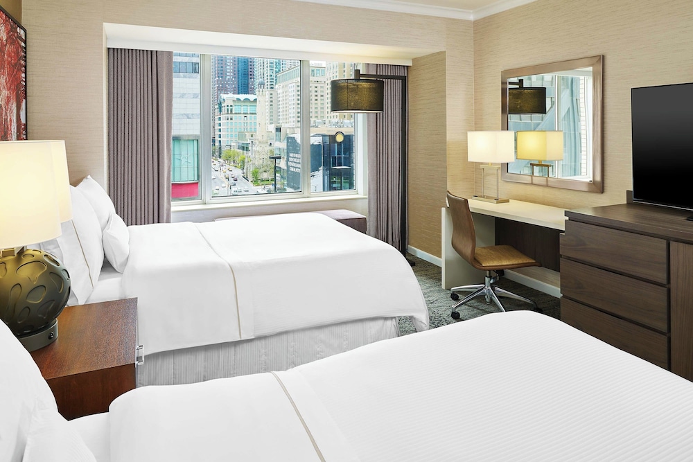 The Westin Michigan Avenue Chicago — Hotel rooms in Chicago, Illinois