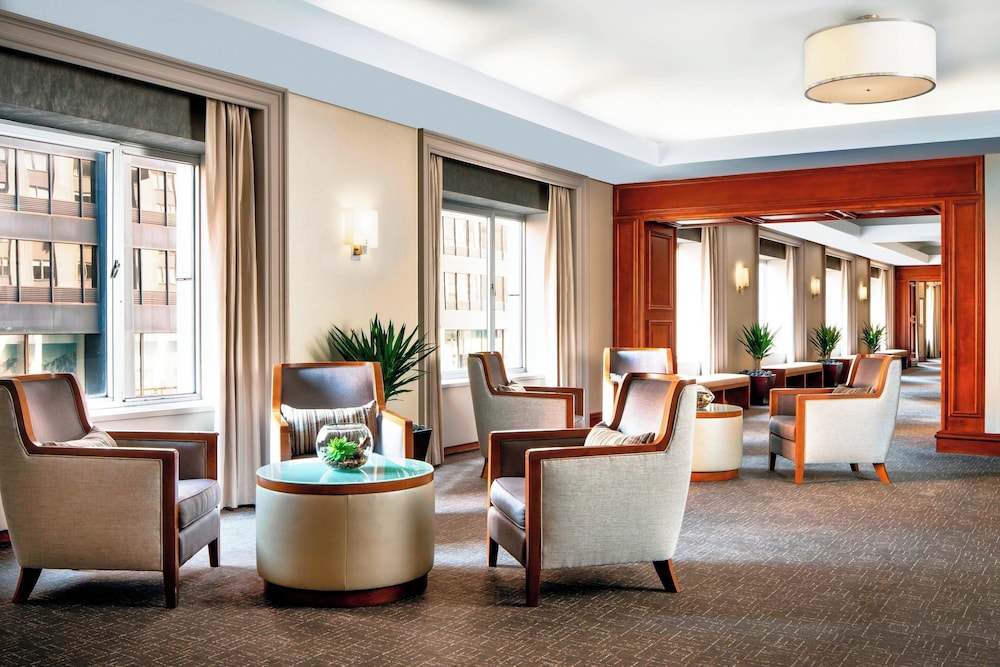 The Westin Michigan Avenue Chicago — Hotel building in Chicago, Illinois