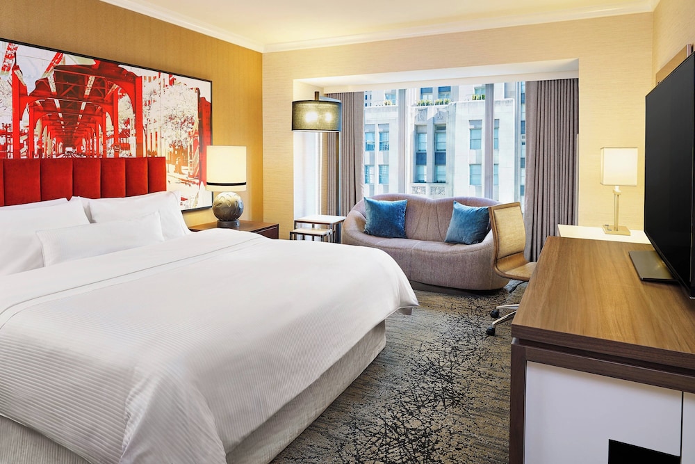 The Westin Michigan Avenue Chicago — Hotel rooms in Chicago, Illinois