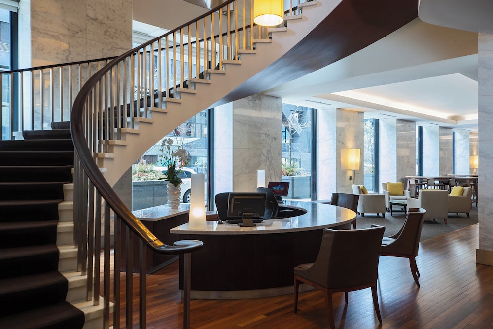 The Westin Michigan Avenue Chicago — Hotel building in Chicago, Illinois