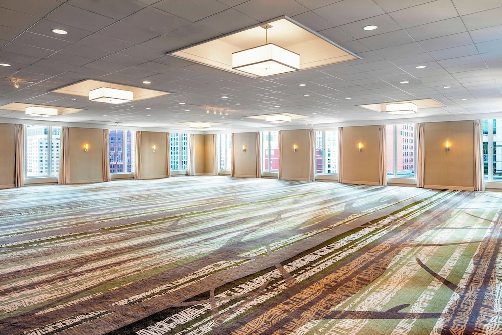 The Westin Michigan Avenue Chicago — Hotel rooms in Chicago, Illinois