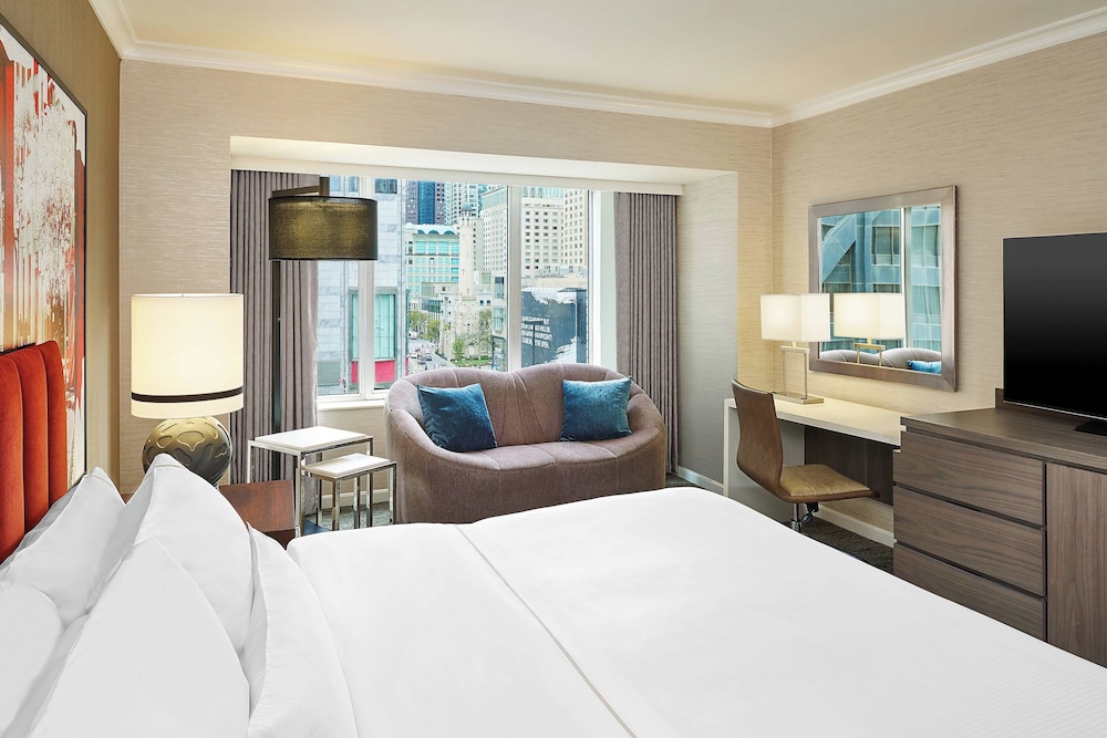 The Westin Michigan Avenue Chicago — Hotel rooms in Chicago, Illinois