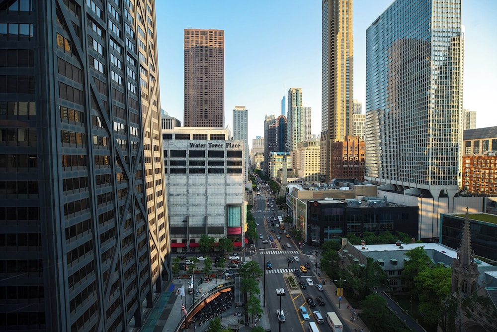 The Westin Michigan Avenue Chicago — Attractions in the area in Chicago, Illinois