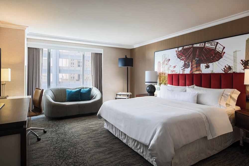 The Westin Michigan Avenue Chicago — Hotel rooms in Chicago, Illinois