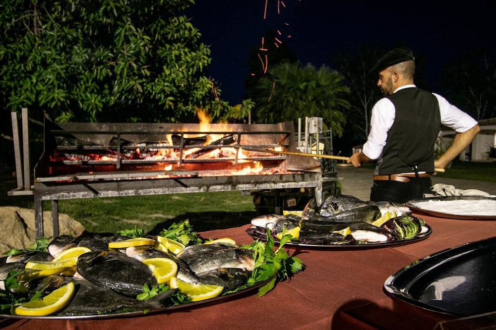 Limone Beach Resort — Restaurant & bars in Castiadas, Sardinia