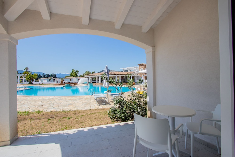 Limone Beach Resort - zdjęcie 4